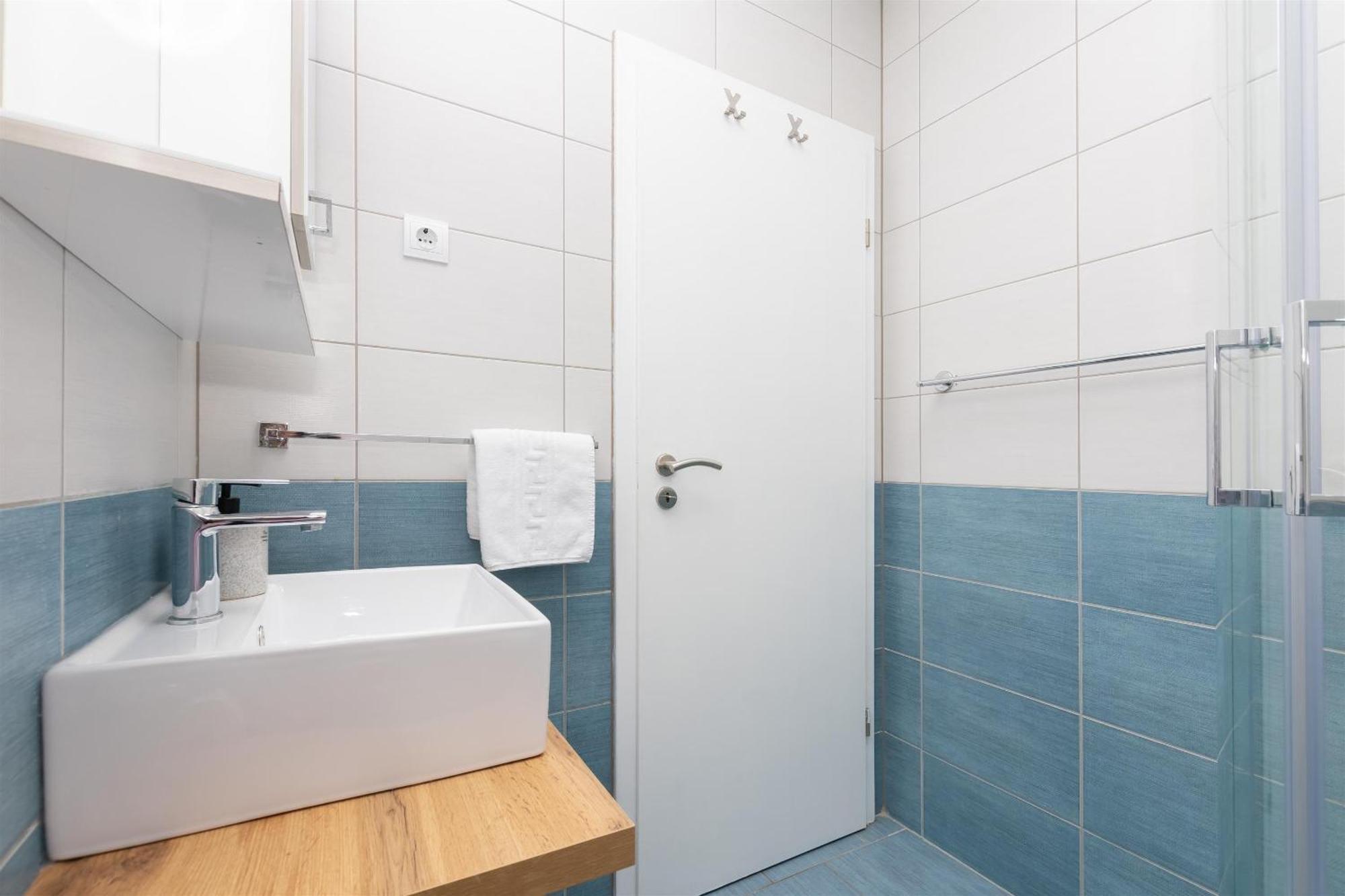 Apartments Marijo Baška Voda Dış mekan fotoğraf